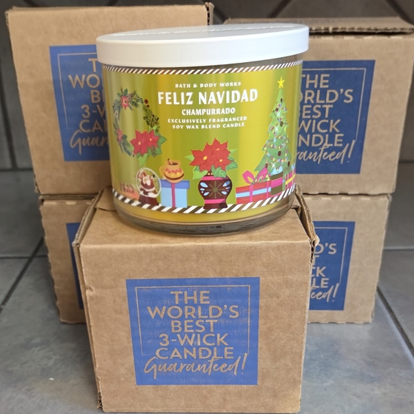 Bath & Body Works Feliz Navidad Champurrado 3-Wick Candle - Picture 1 of 5